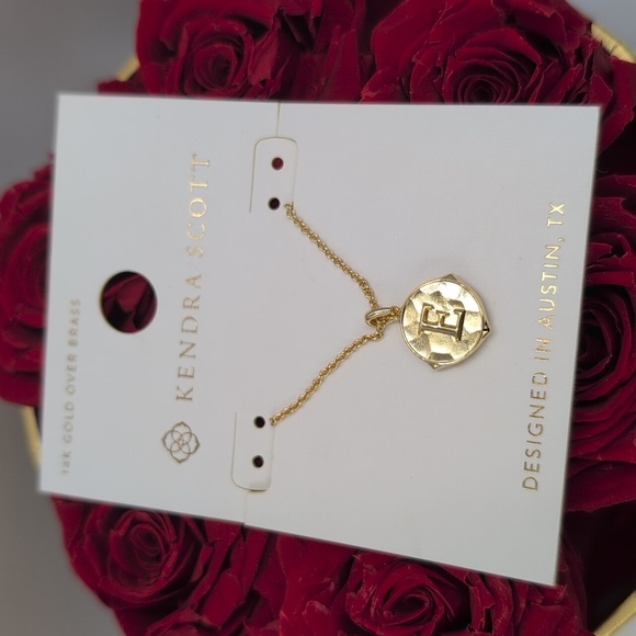 Last E Kendra Scott "E" Initial Gold Necklace Personalized Letter E Pendant - Picture 1 of 5